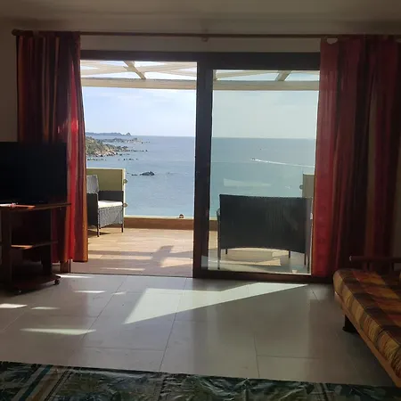 Apartment Vacanze Baia Luna 7 *